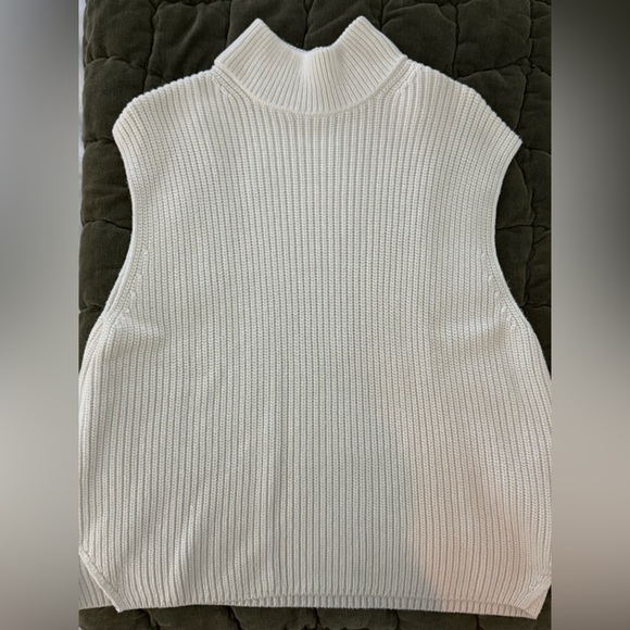 Abercrombie & Fitch Cream Cowl Neck Sweater - Picture 3 of 4